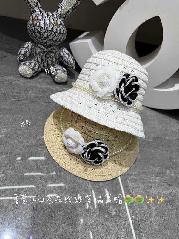 Chanel top hat dx134